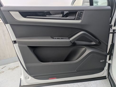 New 2026 Porsche Cayenne Coupe image 13