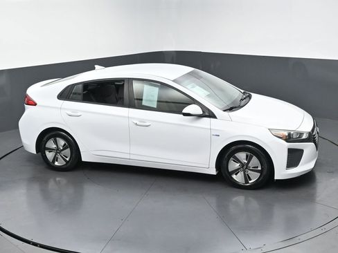 Used 2018 Hyundai Ioniq Blue image 40