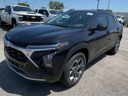 New 2026 Chevrolet Trax LT w/ Driver Confidence Package FWD image 54