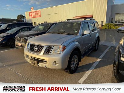 Used 2011 Nissan Pathfinder LE w/ Navigation Pkg