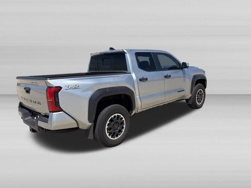 Used 2024 Toyota Tacoma TRD Off-Road w/ TRD Off Road Premium Package AWD/4WD image 5
