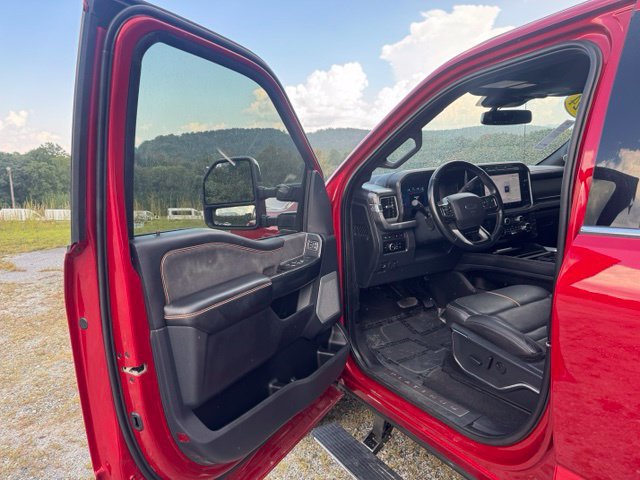 Used 2024 Ford F250 Platinum AWD/4WD image 11