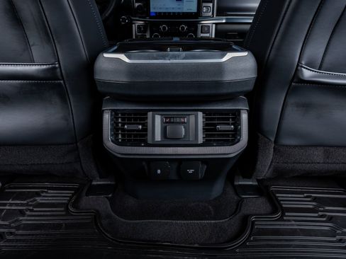 Used 2025 Ford F150 Platinum w/ Equipment Group 702A High image 33