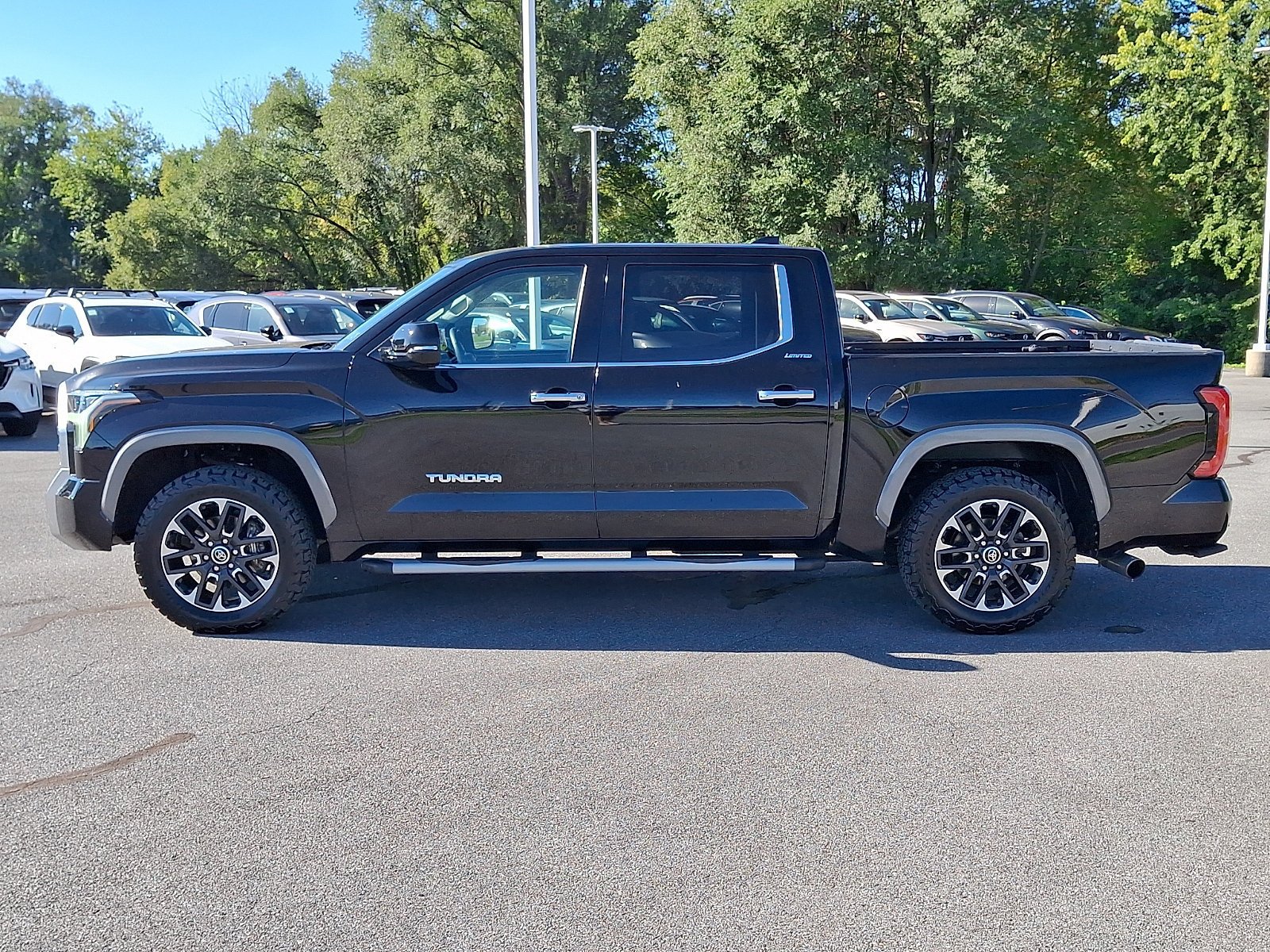 Certified 2023 Toyota Tundra Limited AWD/4WD image 4