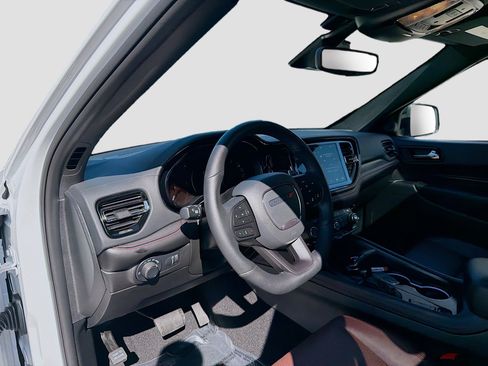 Used 2025 Dodge Durango R/T image 9