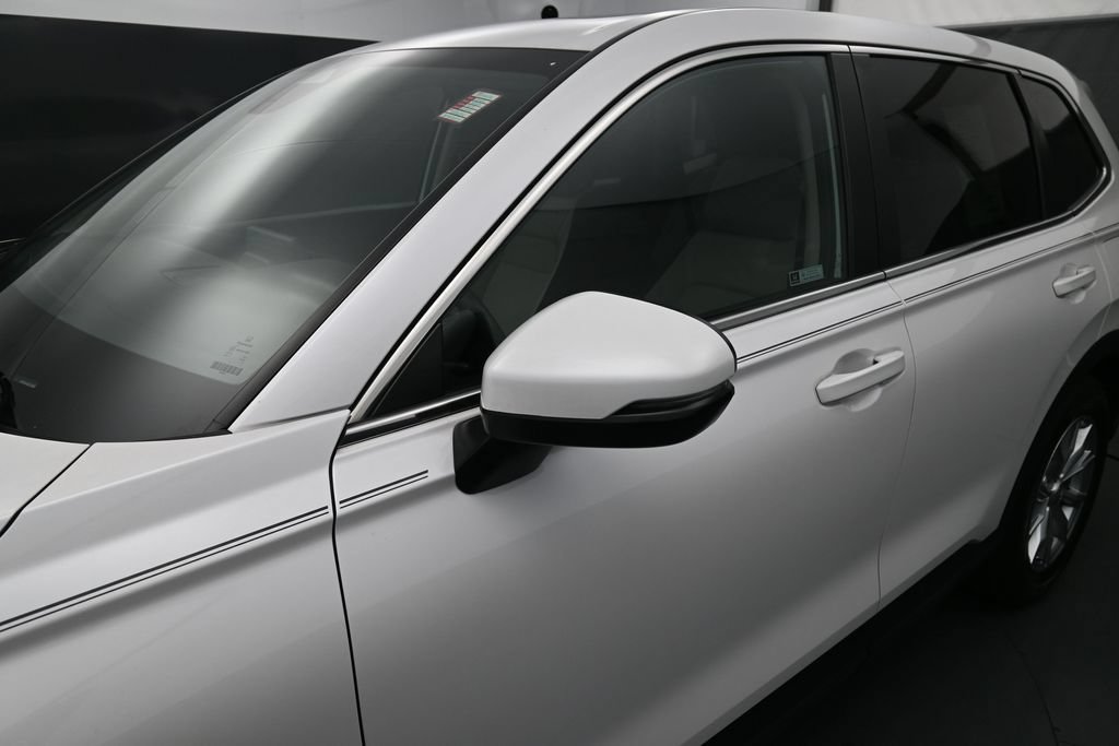 Used 2025 Honda CR-V EX image 12