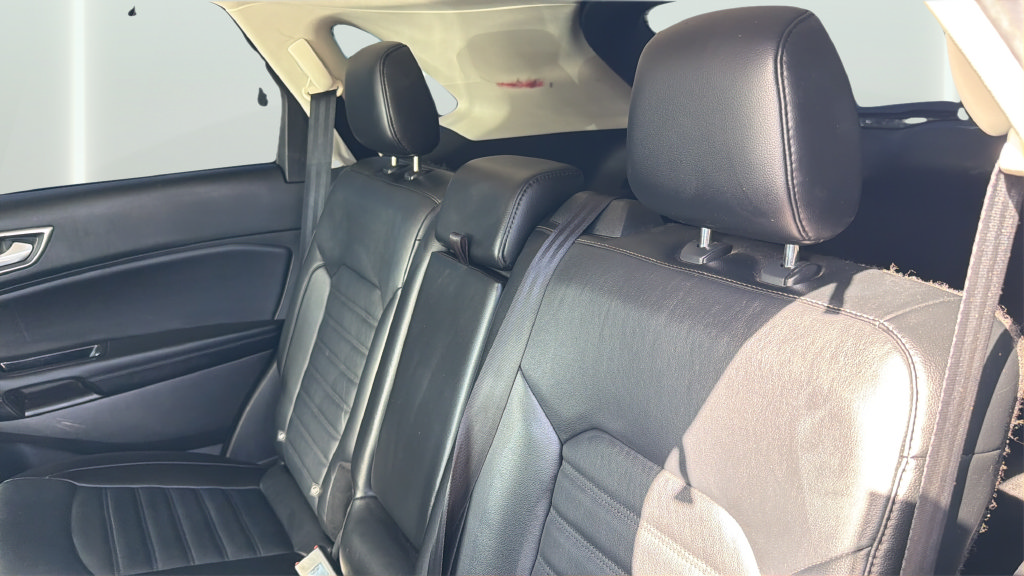 Used 2015 Ford Edge SEL w/ Equipment Group 201A AWD/4WD image 23