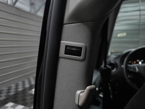 Used 2023 Mercedes-Benz Metris Passenger image 19