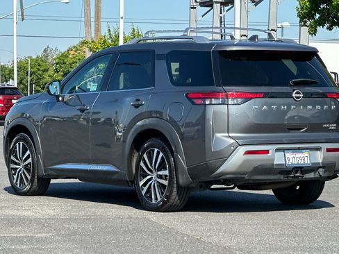 Certified 2024 Nissan Pathfinder Platinum w/ Cargo Package AWD/4WD image 6
