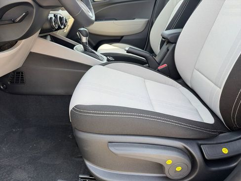 New 2026 Hyundai Venue SEL FWD image 11