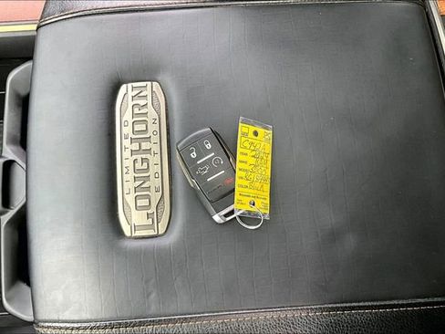 Used 2024 RAM 3500 Limited w/ Towing Technology Group image 36