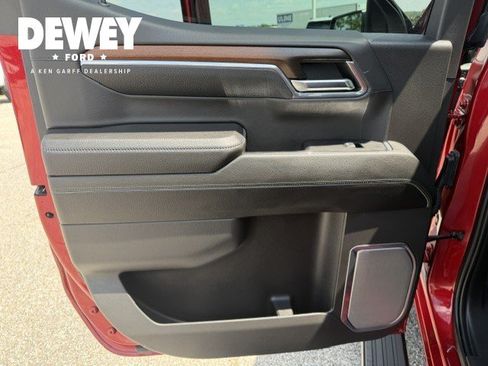 Used 2024 GMC Sierra 1500 Denali w/ Technology Package AWD/4WD image 27
