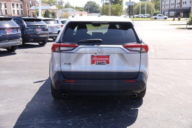 Used 2025 Toyota RAV4 XLE w/ Weather Package AWD/4WD image 6