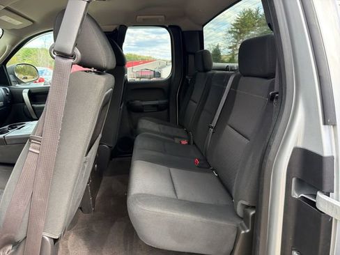 Used 2013 Chevrolet Silverado 2500 LT w/ Interior Plus Package AWD/4WD image 22