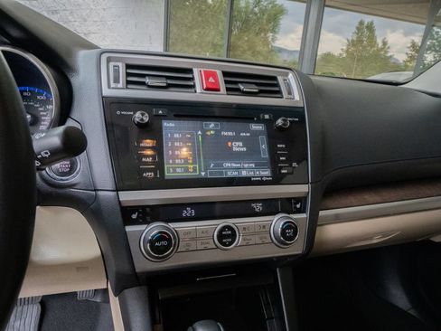 Used 2016 Subaru Outback 3.6R Limited AWD/4WD image 11