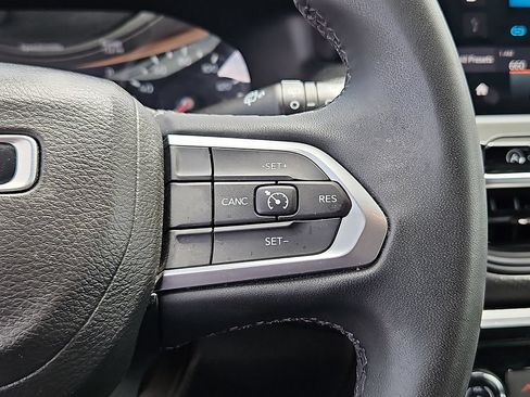 Certified 2022 Jeep Compass Latitude AWD/4WD image 22