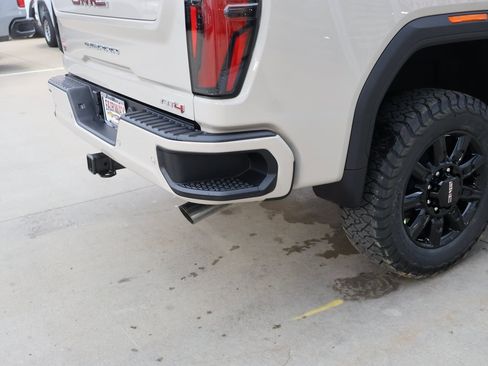 New 2026 GMC Sierra 2500 AT4 w/ AT4 Premium Plus Package image 40