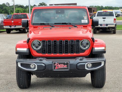New 2024 Jeep Gladiator Sport image 2