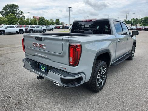 Certified 2025 GMC Sierra 1500 AT4 w/ AT4 Premium Package AWD/4WD image 3