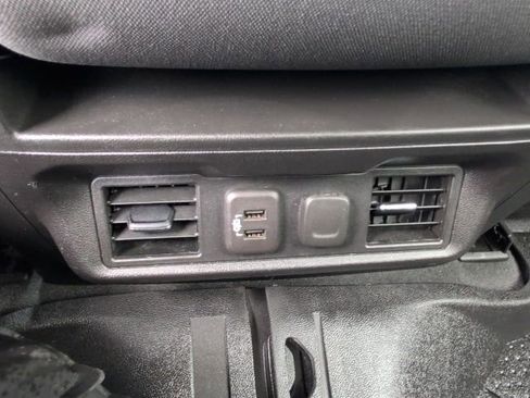 Used 2021 Chevrolet Silverado 1500 LT w/ Bed Protection Package image 6