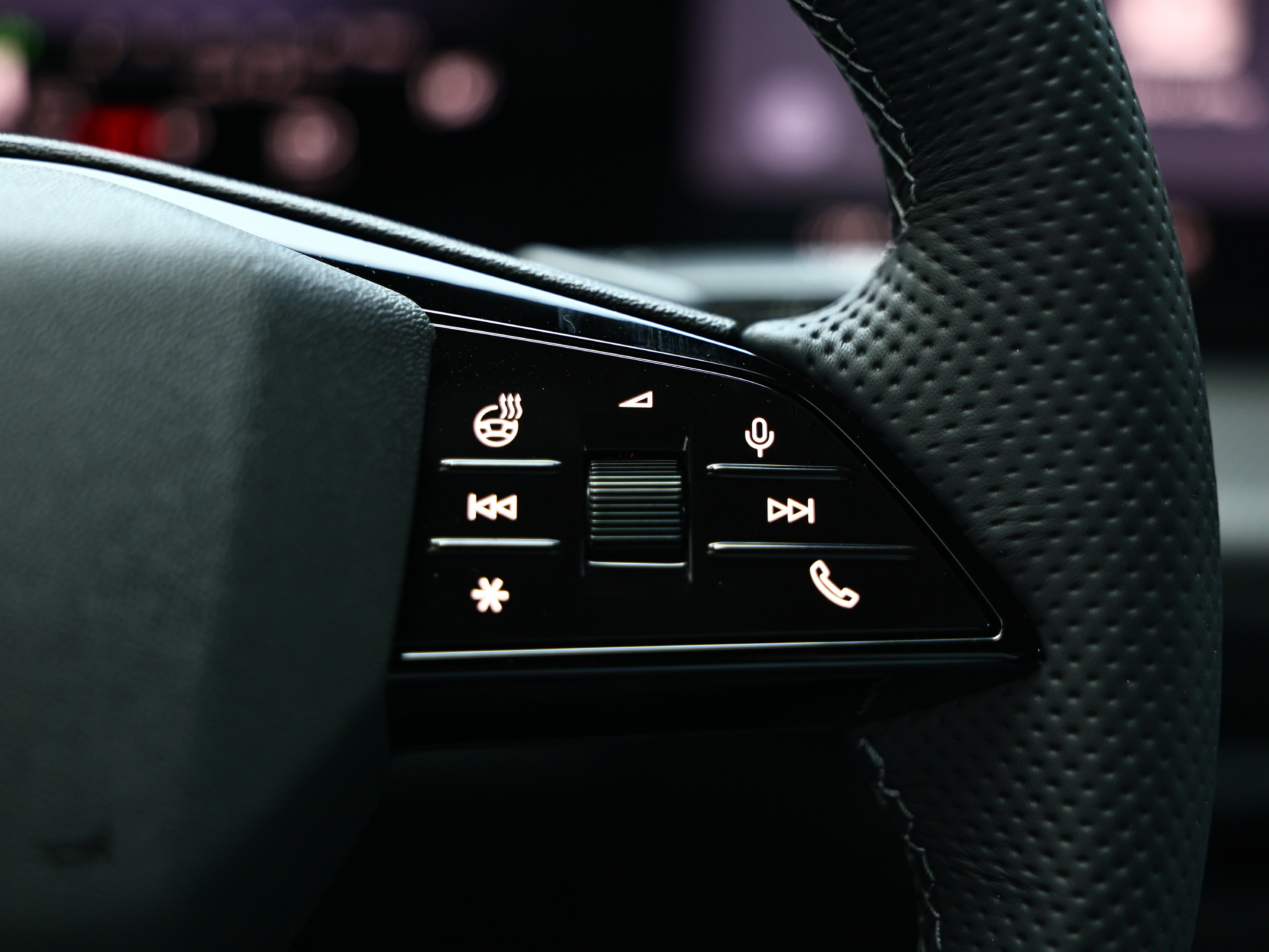 New 2026 Audi SQ5 Premium Plus AWD/4WD image 36