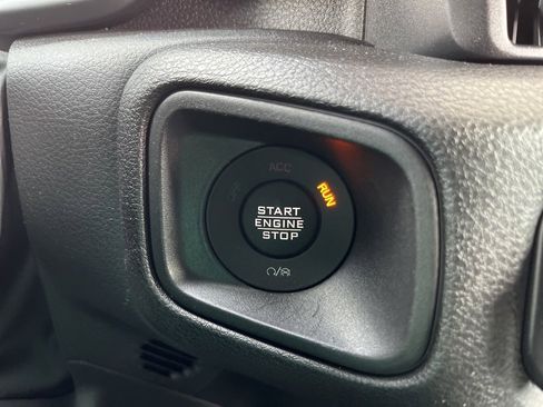 Used 2024 Jeep Wrangler Sport image 33