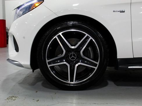 Used 2019 Mercedes-Benz GLE 43 AMG 4MATIC w/ Premium 2 Package image 37