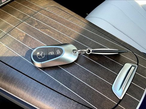 Used 2026 Mercedes-Benz E 350 4MATIC Sedan image 10