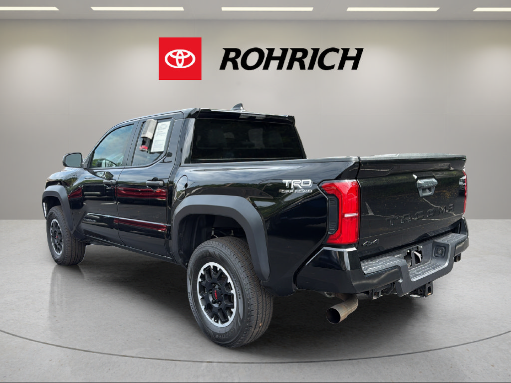 Used 2024 Toyota Tacoma TRD Off-Road AWD/4WD image 8