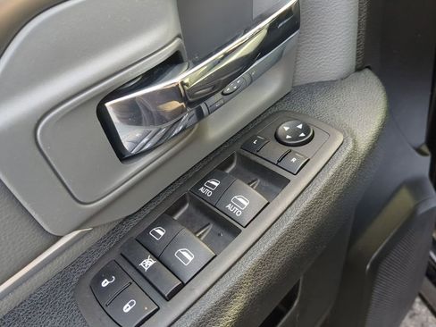 Used 2024 RAM 1500 Classic SLT image 13