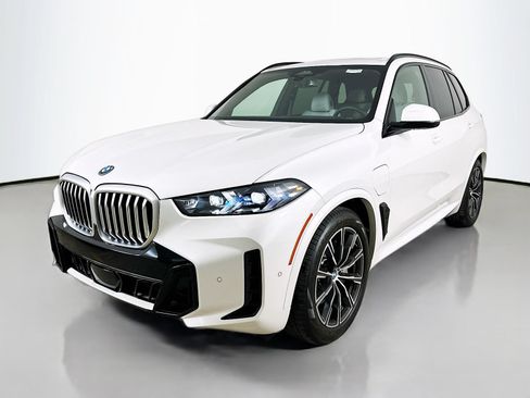 New 2026 BMW X5 xDrive50e w/ M Sport Package AWD/4WD image 1
