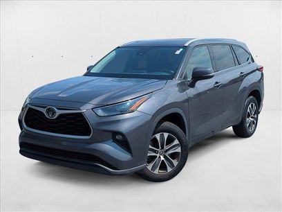 Certified 2022 Toyota Highlander XLE