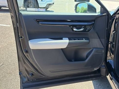 Used 2023 Honda CR-V EX-L image 9