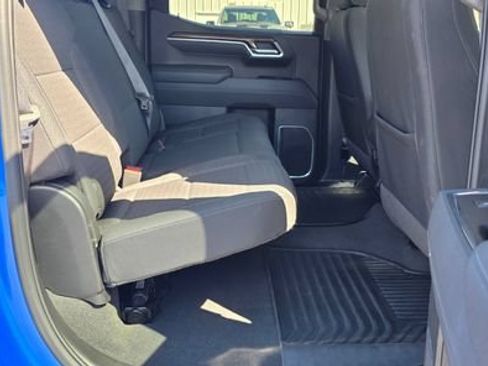 Used 2025 Chevrolet Silverado 1500 LT AWD/4WD image 13