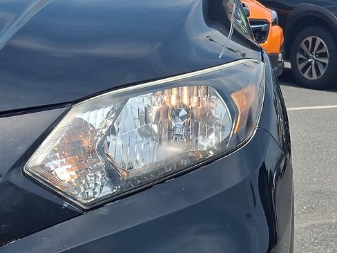 Used 2017 Honda HR-V EX-L image 9