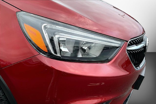 Used 2022 Buick Encore Preferred w/ Safety Package AWD/4WD image 28