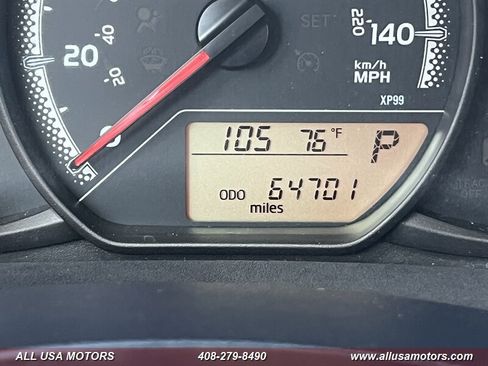 Used 2015 Toyota Yaris L image 21