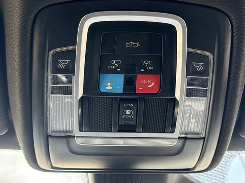 Used 2025 RAM 1500 Big Horn AWD/4WD image 27