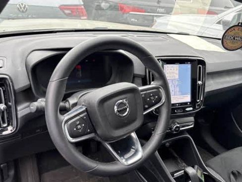 Used 2023 Volvo C40 P8 Recharge Ultimate w/ Protection Package Premier AWD/4WD image 5