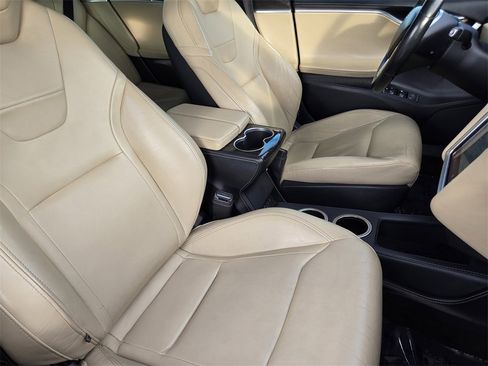 Used 2015 Tesla Model S P90D image 15