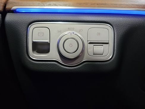 Used 2024 Mercedes-Benz GLE 450 4MATIC image 27