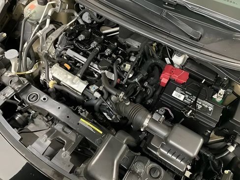 Used 2021 Nissan Versa SV FWD image 16