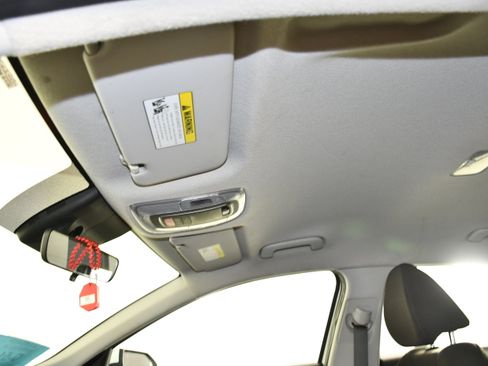 Used 2024 Hyundai Elantra SEL FWD image 37