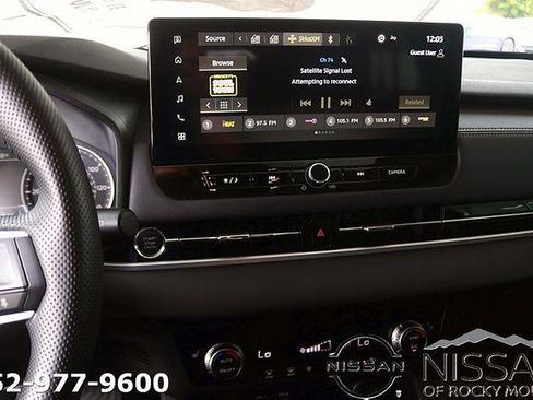 Used 2025 Mitsubishi Outlander SE FWD image 21
