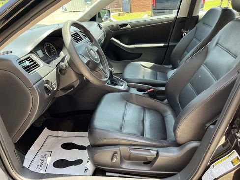 Used 2014 Volkswagen Jetta SE FWD image 9