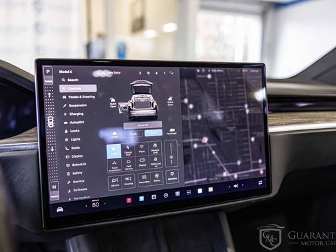Used 2022 Tesla Model X image 24