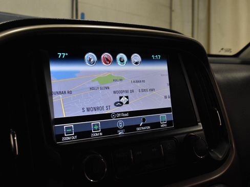 Used 2017 GMC Canyon Denali AWD/4WD image 16