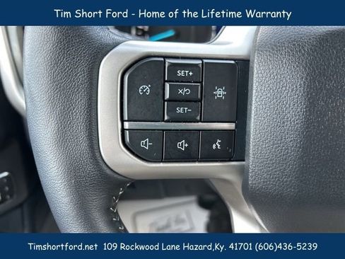 Used 2024 Ford Expedition XLT image 16