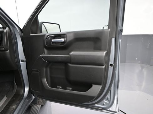 Used 2021 Chevrolet Silverado 1500 Custom image 37