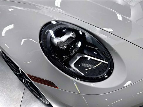 Used 2024 Porsche 911 Carrera T RWD image 14